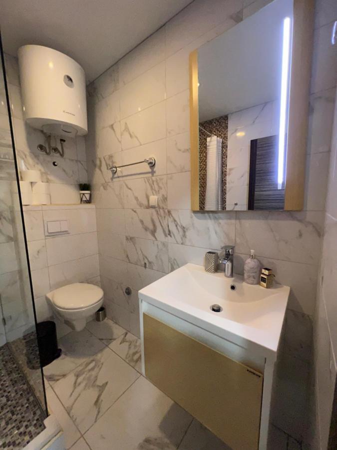 Regina Apartments Budva Eksteriør bilde