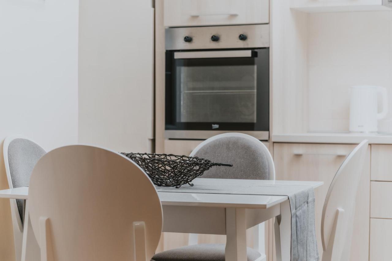 Regina Apartments Budva Eksteriør bilde